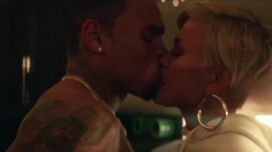 Christopher "chris Brown" Maurice Brown being Sexy - Kissing/Sex/Grinding