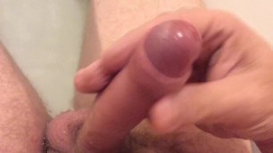 Guy Cums Hard in the Tub