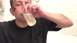 Tranny Drinking own Piss